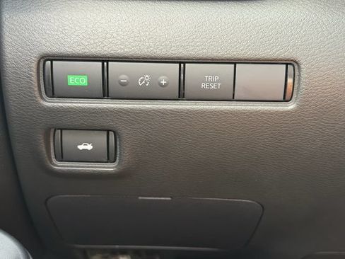 Used 2023 Nissan Sentra SV w/ All-Weather Package FWD image 27