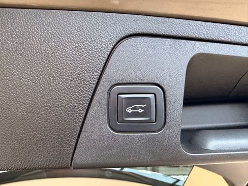 Used 2017 Buick Envision Premium image 10