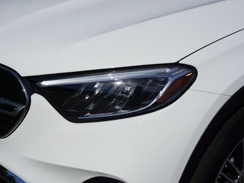 Certified 2026 Mercedes-Benz GLC 300 image 11