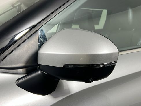 Used 2024 Mitsubishi Outlander SE image 12