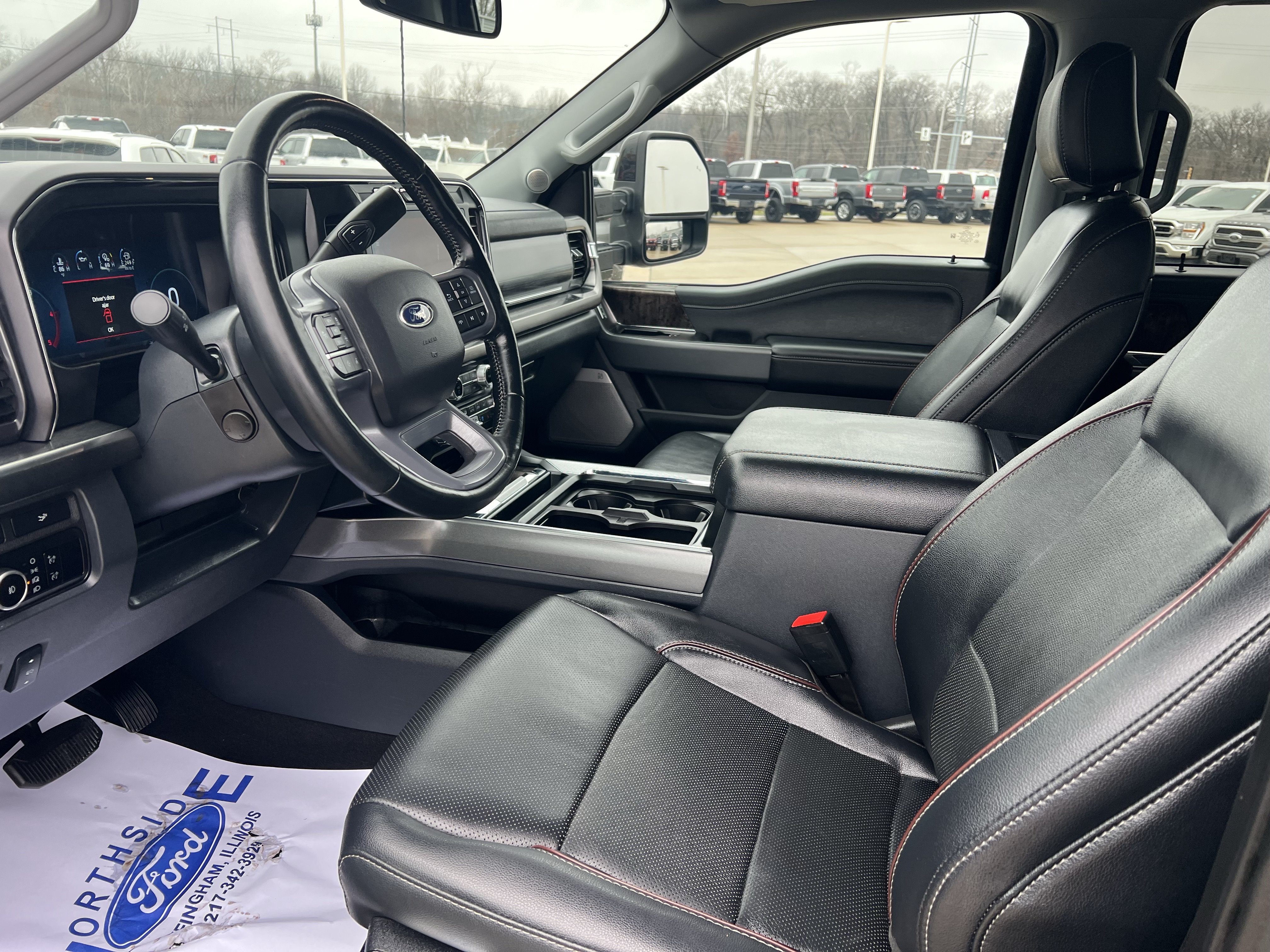 Used 2023 Ford F250 Lariat w/ Lariat Ultimate Package AWD/4WD image 17