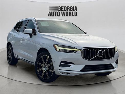 Used 2019 Volvo XC60 T5 Inscription w/ Protection Package FWD image 2