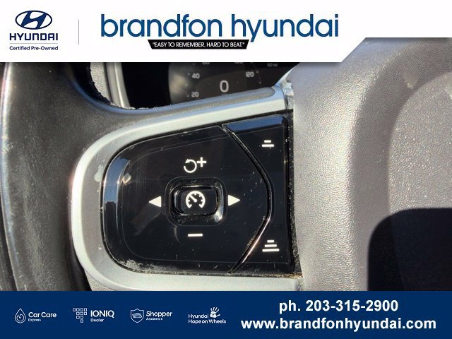 Used 2018 Volvo XC90 T6 Momentum w/ Convenience Package AWD/4WD image 14