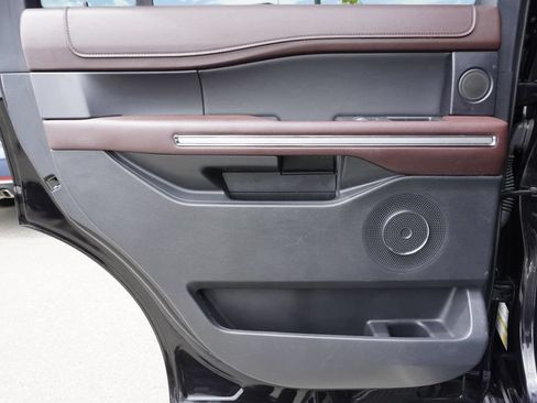 Used 2022 Ford Expedition Limited AWD/4WD image 28
