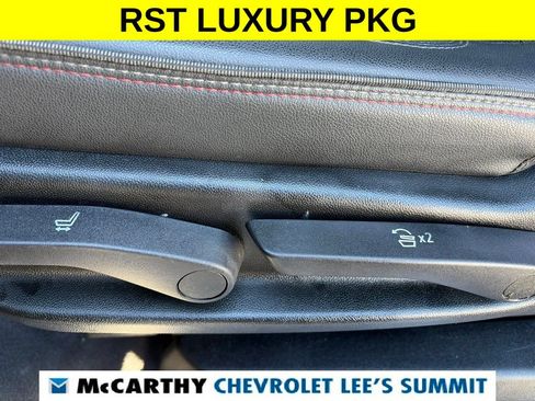 Used 2022 Chevrolet Suburban RST w/ Luxury Package AWD/4WD image 46