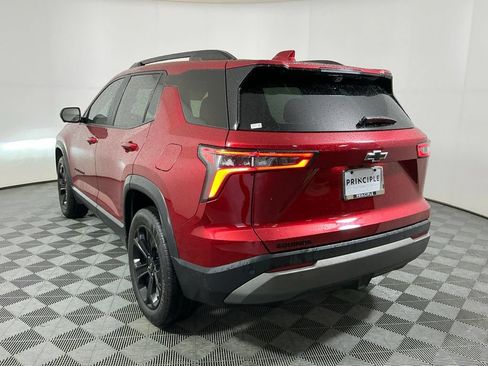 Used 2025 Chevrolet Equinox LT w/ Convenience Package II FWD image 7