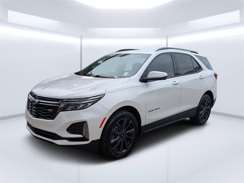 Used 2022 Chevrolet Equinox RS w/ RS Leather Package image 7