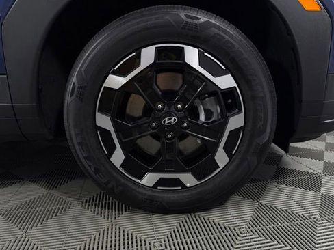 Used 2025 Hyundai Santa Fe SEL FWD image 11