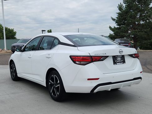 Used 2024 Nissan Sentra SV FWD image 3