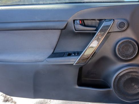 Used 2014 Scion tC image 25