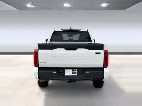 Used 2022 Toyota Tundra SR5 AWD/4WD image 10