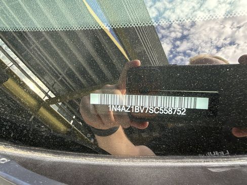 Used 2025 Nissan Leaf S FWD image 36