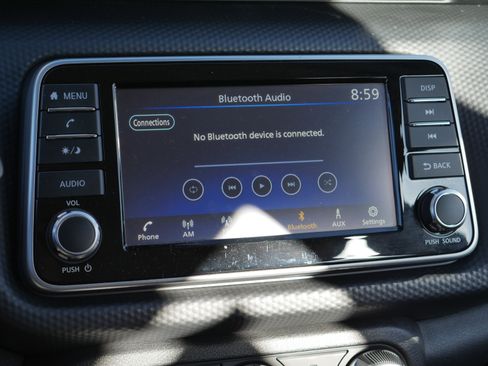 Certified 2024 Nissan Kicks S image 9