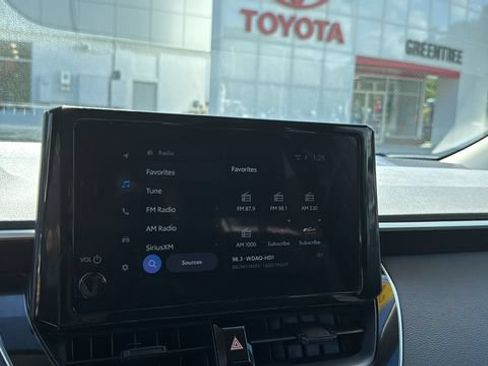 Used 2025 Toyota Corolla LE FWD image 15