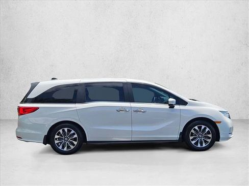Certified 2024 Honda Odyssey EX-L image 4