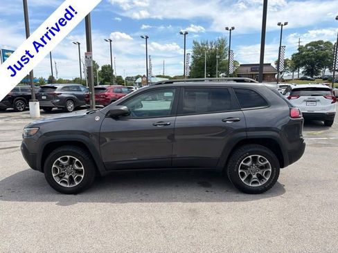 Used 2021 Jeep Cherokee Trailhawk w/ Premium Leather Package AWD/4WD image 6