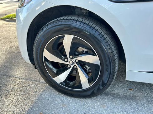 Used 2025 Jaguar F-PACE R-Dynamic S image 26