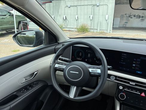 Used 2025 Hyundai Tucson SEL image 36