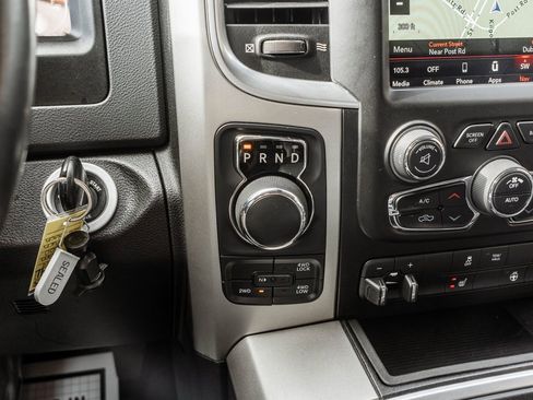 Used 2019 RAM 1500 Classic SLT w/ Black Appearance Group image 21