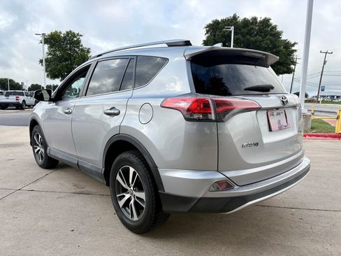 Used 2016 Toyota RAV4 XLE FWD image 3