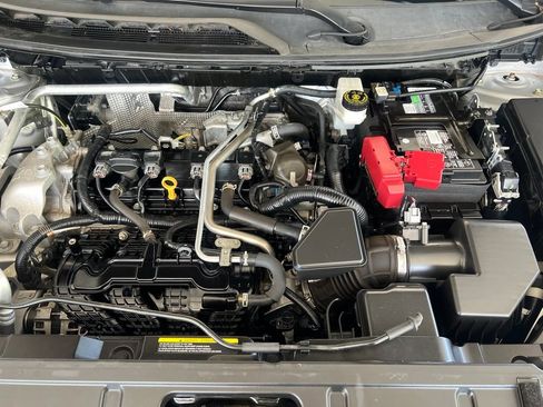Used 2021 Nissan Rogue SV AWD/4WD image 26