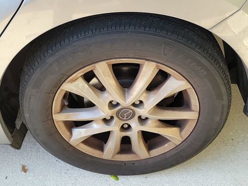 Used 2016 MAZDA MAZDA3 i Sport w/ Preferred Equipment Package image 11