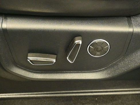 Certified 2020 Ford F150 Platinum w/ Equipment Group 701A Luxury image 14