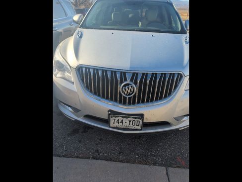 Used 2014 Buick Enclave Leather image 2