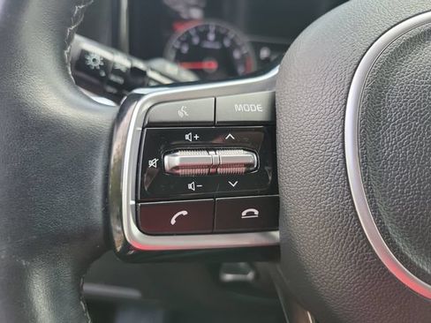 Certified 2022 Kia Sorento EX w/ Panoramic Sunroof Package FWD image 31