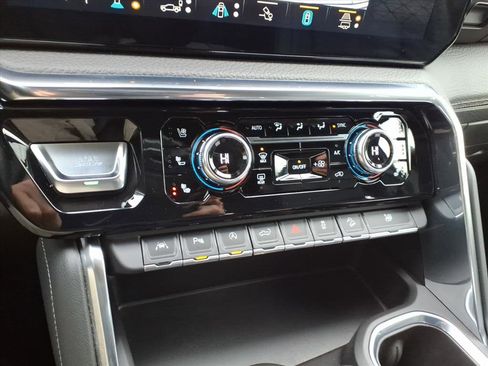 Certified 2023 GMC Sierra 1500 Denali image 23