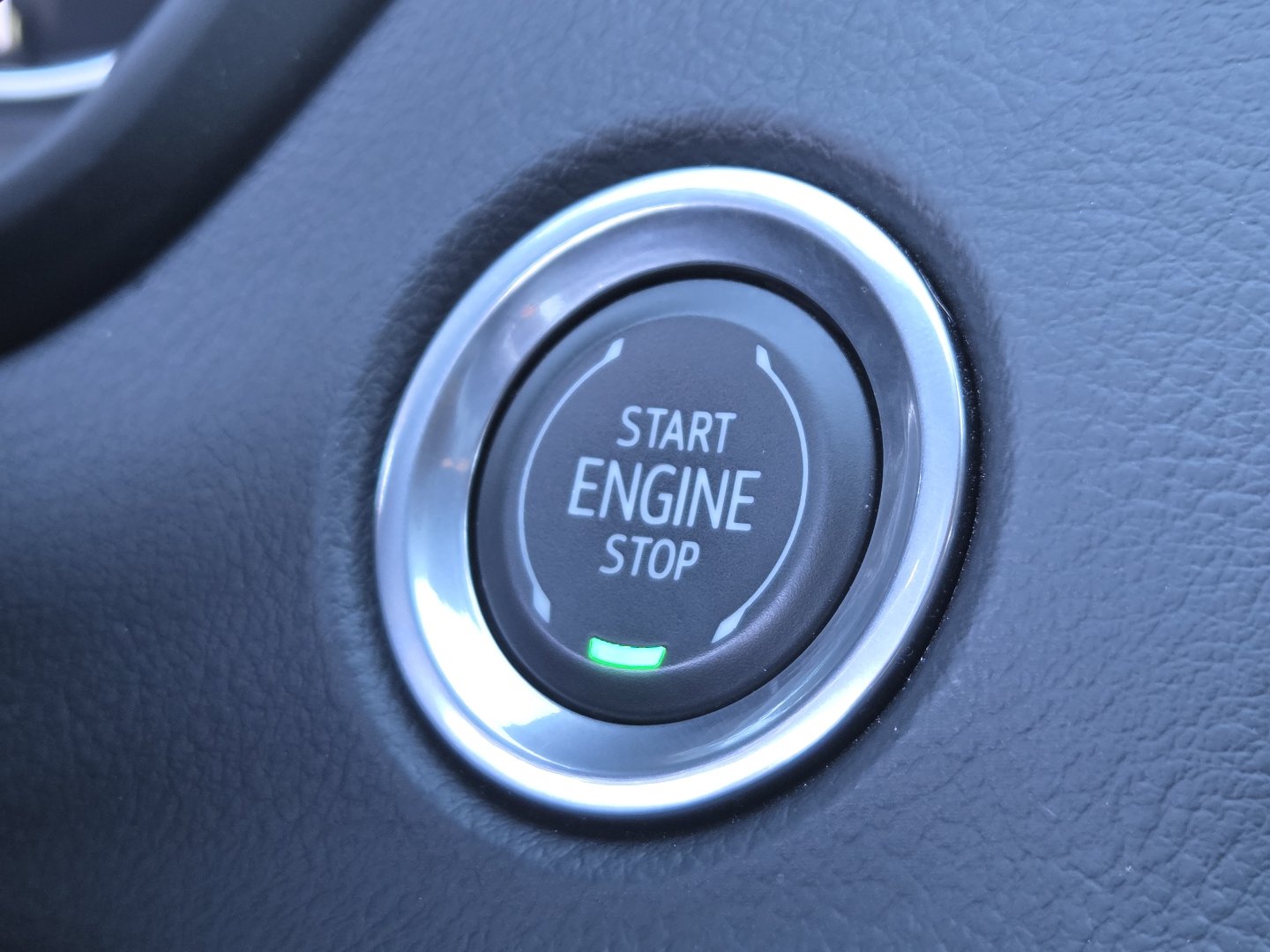 Used 2023 Cadillac XT4 Sport AWD/4WD image 36