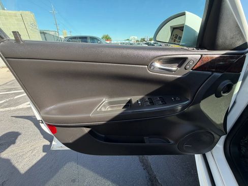 Used 2013 Chevrolet Impala LTZ FWD image 11