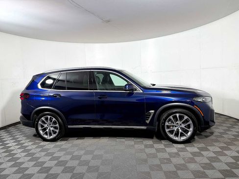 Used 2024 BMW X5 xDrive40i AWD/4WD image 2