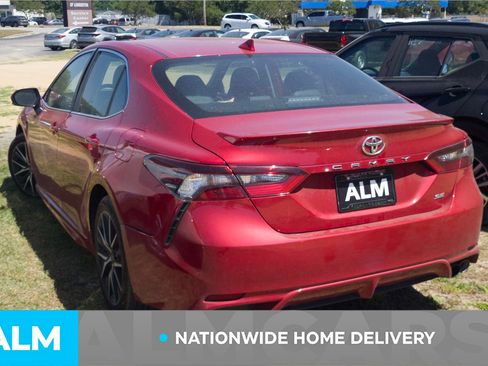 Used 2023 Toyota Camry SE w/ Convenience Package FWD image 5