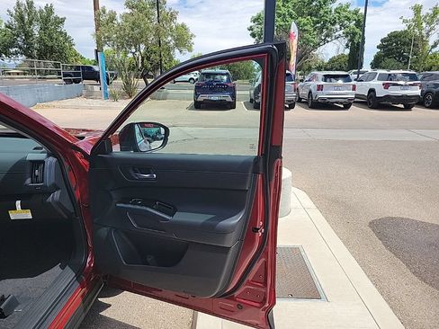 New 2026 Nissan Pathfinder SL w/ Cargo Package FWD image 18