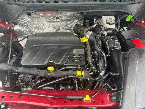 Used 2025 Chevrolet Trax LT w/ LT Convenience Package image 25