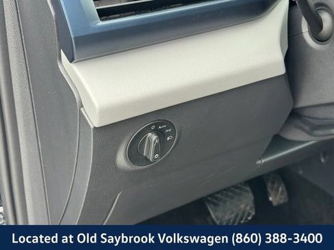 Certified 2023 Volkswagen Taos SE w/ Panoramic Sunroof Package AWD/4WD image 35