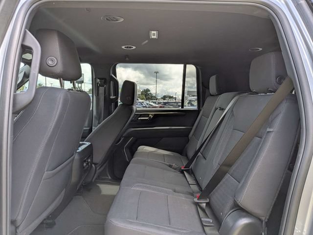 Used 2025 Chevrolet Suburban LS AWD/4WD image 14