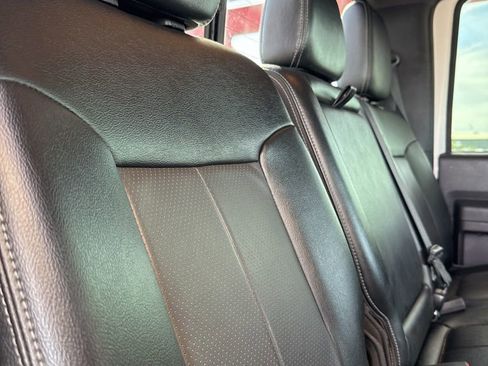 Used 2015 Ford F250 Lariat w/ FX4 Off-Road Package image 25