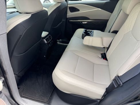 Used 2024 Lexus RX 350 FWD w/ Technology Package image 24