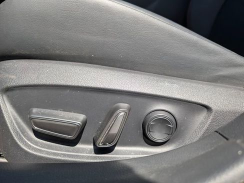 Used 2023 Toyota Prius Prime FWD image 16