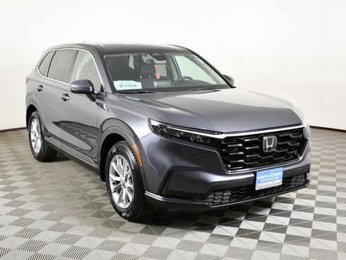 Used 2025 Honda CR-V EX image 3