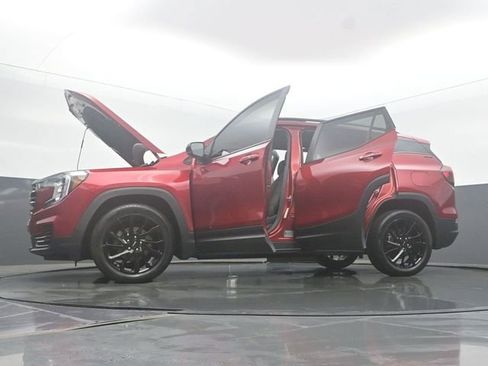 Used 2023 GMC Terrain SLE FWD image 57
