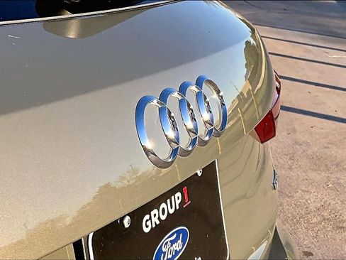 Used 2020 Audi Q3 2.0T Premium w/ Convenience Package image 30