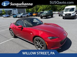 Used 2016 MAZDA MX-5 Miata Grand Touring RWD video 1