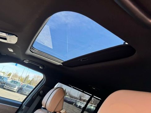 Used 2024 Hyundai Santa Fe Limited image 9