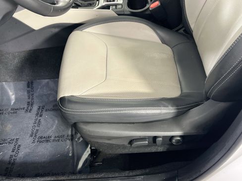 Used 2021 Subaru Forester Limited image 20