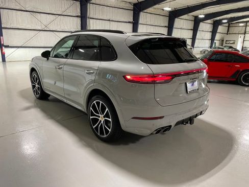 Used 2020 Porsche Cayenne S AWD/4WD image 81
