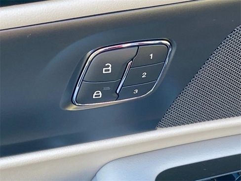 New 2026 Lincoln Nautilus Premier image 12