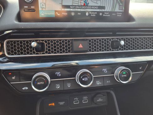 Certified 2023 Honda Civic Touring image 8